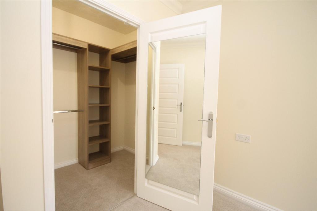 Walk In Wardrobe