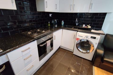 8 bedroom flat to rent - Westgate Road, Newcastle Upon Tyne