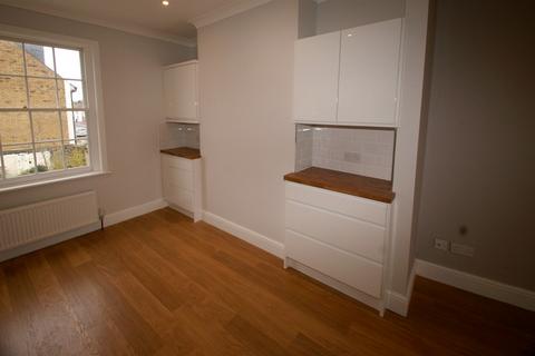 1 bedroom flat to rent, Queen Street, Deal CT14