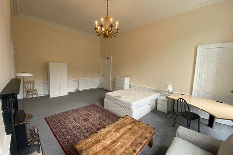 4 bedroom flat to rent, London Street, New Town, Edinburgh, EH3