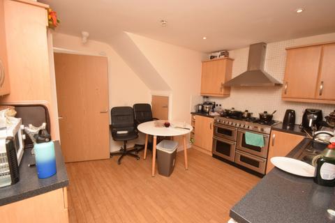 Cunningham Avenue, Hatfield AL10