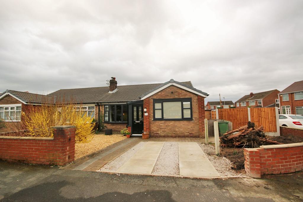 Macdonald Avenue, Hawkley Hall, Wigan, WN3 5JH 3 bed semidetached