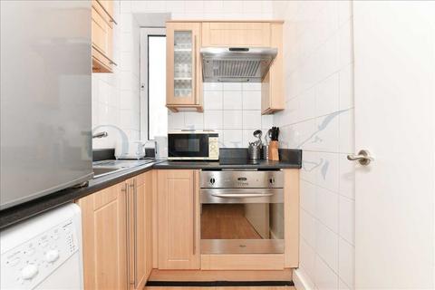 2 bedroom apartment to rent, Chelsea Cloisters, London