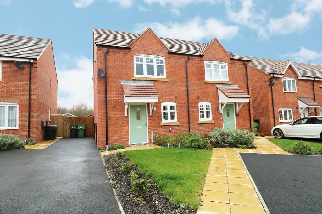 Burnham Road, Wythall 2 bed semidetached house £249,850