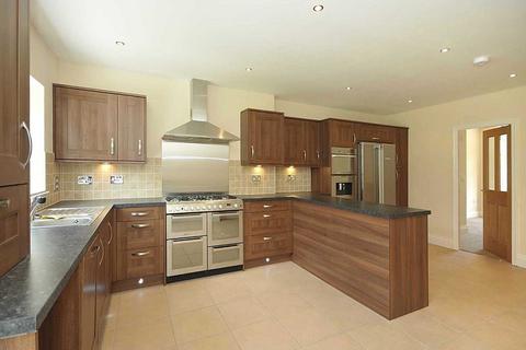 4 bedroom detached house to rent, Manchester Road, Knutsford