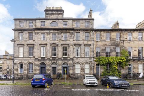 4 bedroom apartment to rent, Great King Street, New Town, Edinburgh