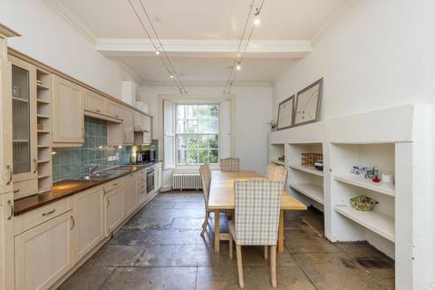 4 bedroom apartment to rent, Great King Street, New Town, Edinburgh