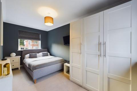12 Elms Drive, Kirk Ella, Hull, HU10 7QJ