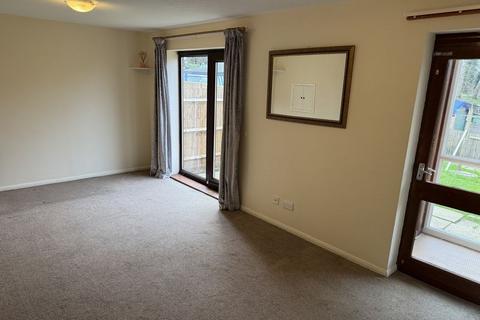 undefined, Daventry