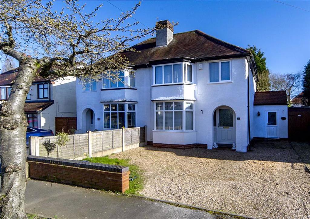 50, Regent Road, Penn, Wolverhampton, West Midlands, WV4 3 bed semi