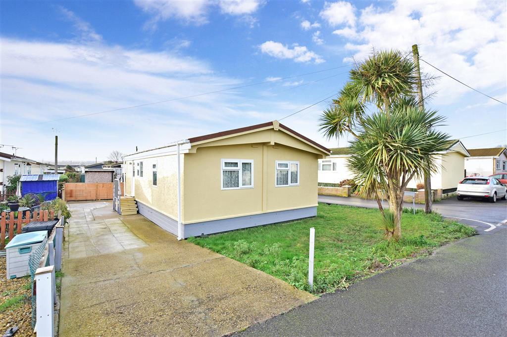 Hoo Marina Park, Hoo, Rochester, Kent 3 bed park home for sale £158,500