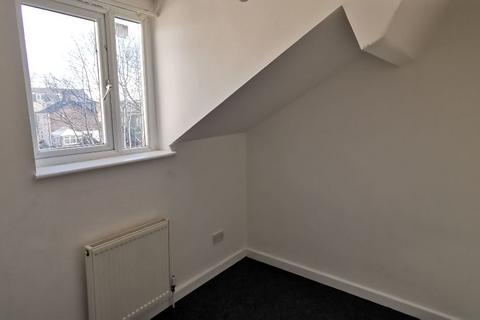 2 bedroom apartment to rent, Moss Lane Orrell Park