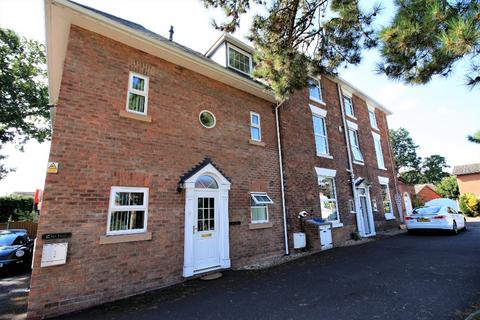 2 bedroom maisonette to rent, Gains Avenue, Shrewsbury, SY3