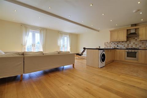 2 bedroom maisonette to rent, Gains Avenue, Shrewsbury, SY3