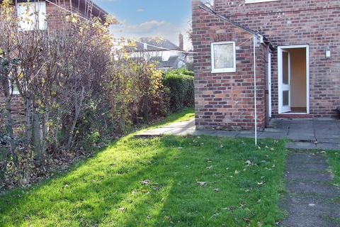 3 bedroom semi-detached house to rent, Prices Lane, Wrexham LL11