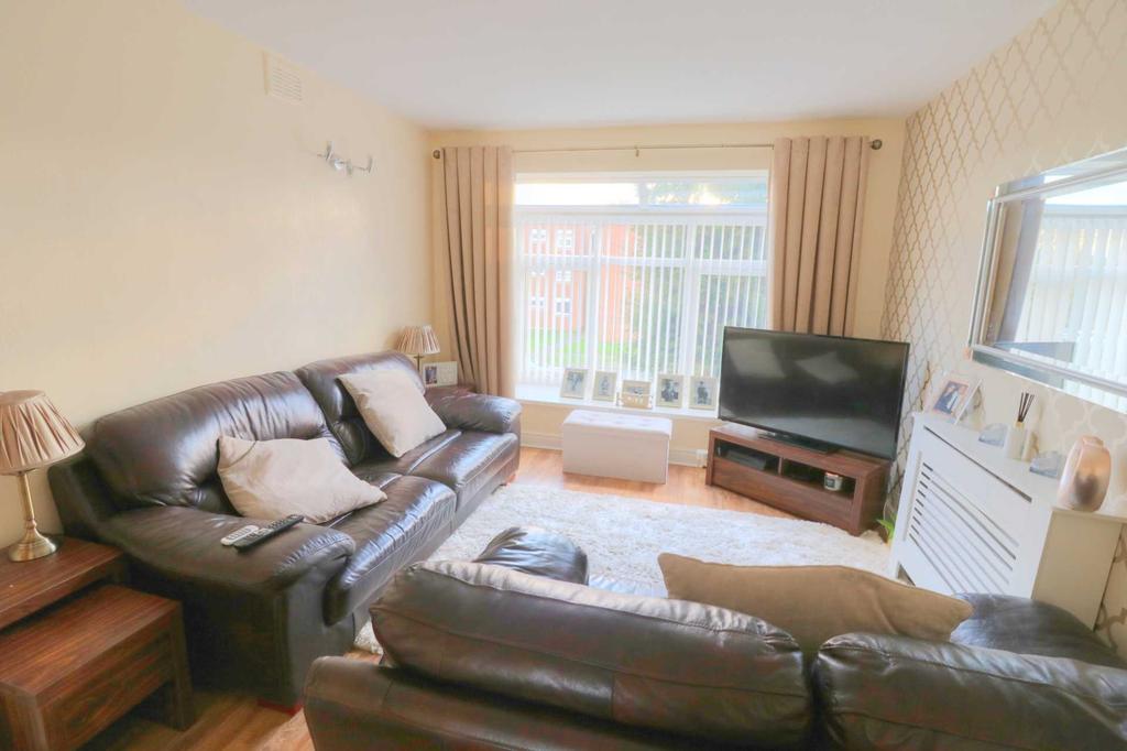 Gateacre Park Drive, Gateacre 2 bed apartment £650 pcm (£150 pw)