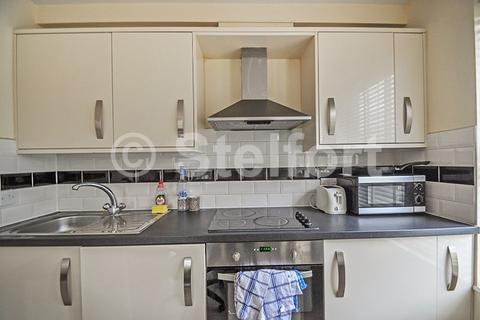 1 bedroom flat to rent, Holloway Road, London, N19