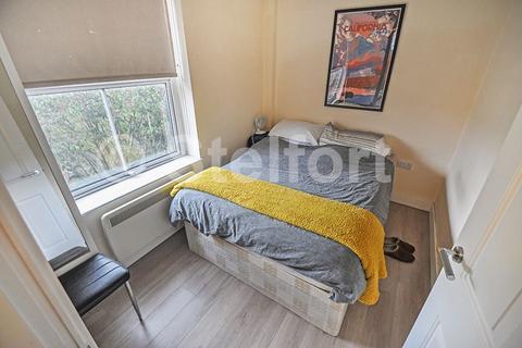 1 bedroom flat to rent, Holloway Road, London, N19