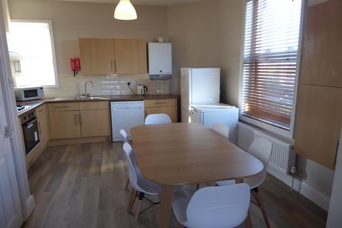 undefined, Lily Grove (Room 1), Beeston, NG9 1QL