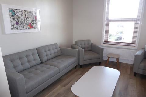 undefined, Lily Grove (Room 1), Beeston, NG9 1QL