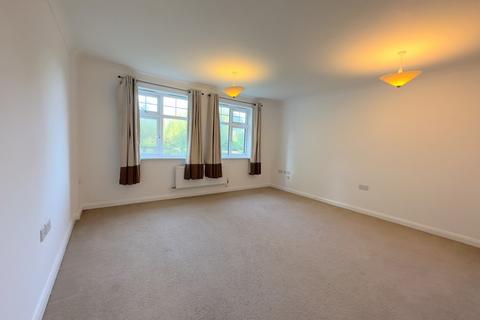 2 bedroom apartment to rent, Elder House, Mapledurwell RG24