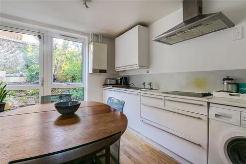 3 bedroom maisonette to rent, Conistone Way, Islington, London