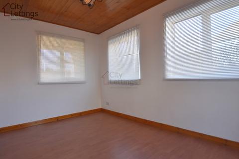 undefined, Woodside Road, Beeston
