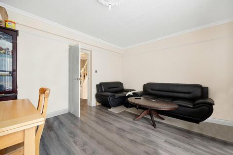 Flat 5, Kerscott House Rainhill Way, London, E3 3HX