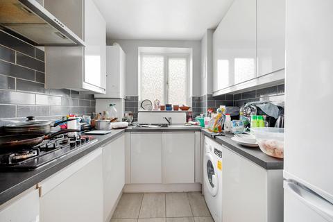 Flat 5, Kerscott House Rainhill Way, London, E3 3HX