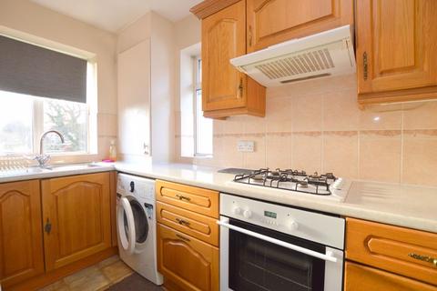 2 bedroom maisonette to rent, Woodridings Close, Hatch End