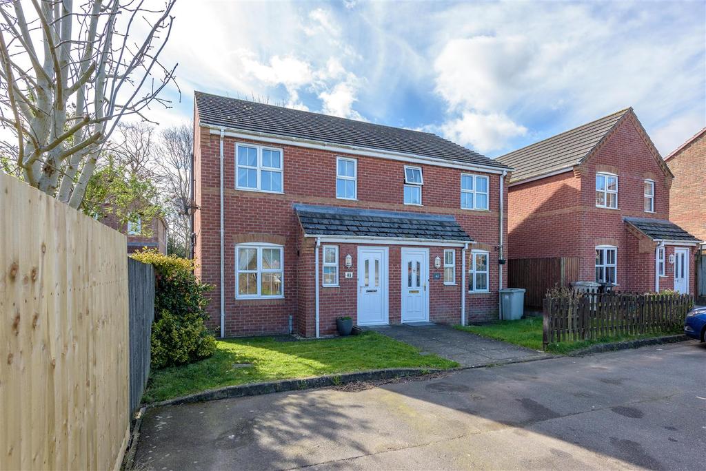 Ashby Meadows, Spilsby 3 bed semidetached house £150,000