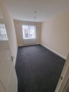 2 bedroom flat to rent, Stanhope Road, South Shields  NE33