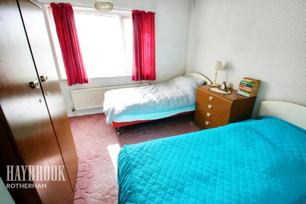 Kilnhurst Road, Rawmarsh 3 bed semidetached house £80,000