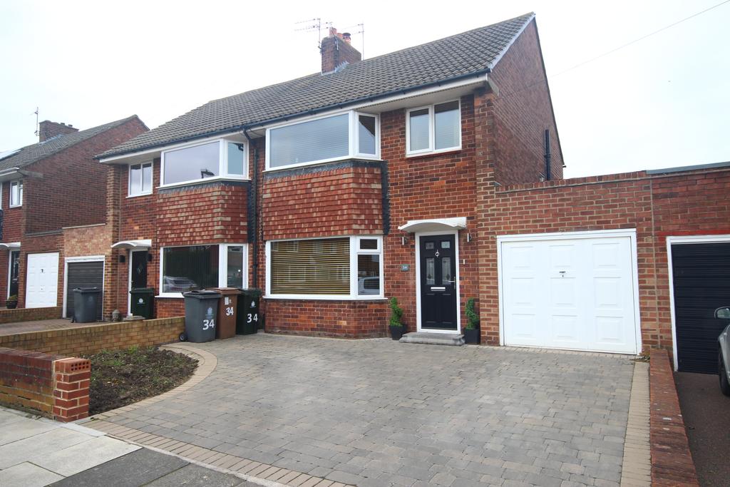 Wilton Drive, West Monkseaton, Whitley Bay, NE25 9QJ 3 bed semi