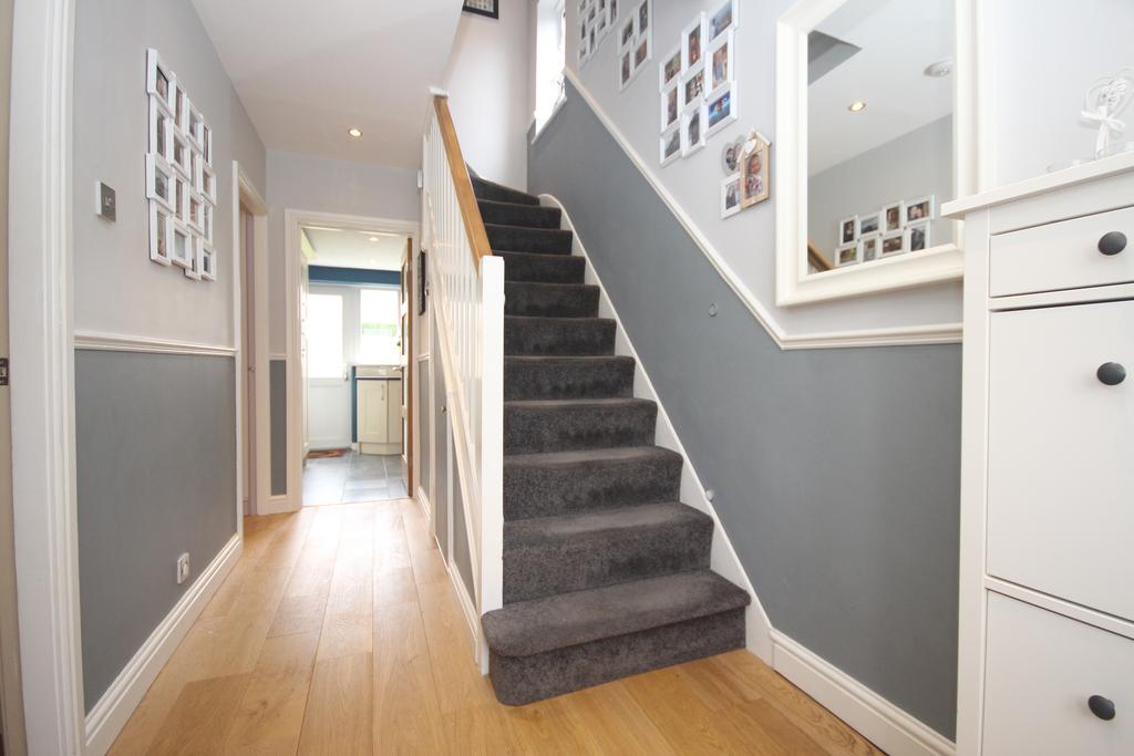 Wilton Drive, West Monkseaton, Whitley Bay, NE25 9QJ 3 bed semi