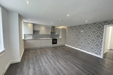 2 bedroom penthouse to rent - Hollies Grange, Gateacre, Liverpool