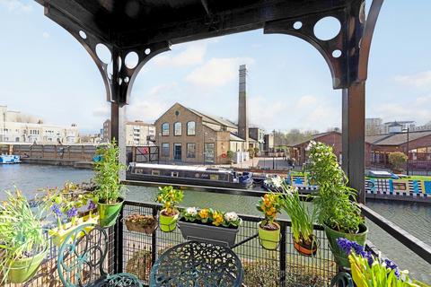 1 bedroom apartment for sale, Old Ford Road, London E3