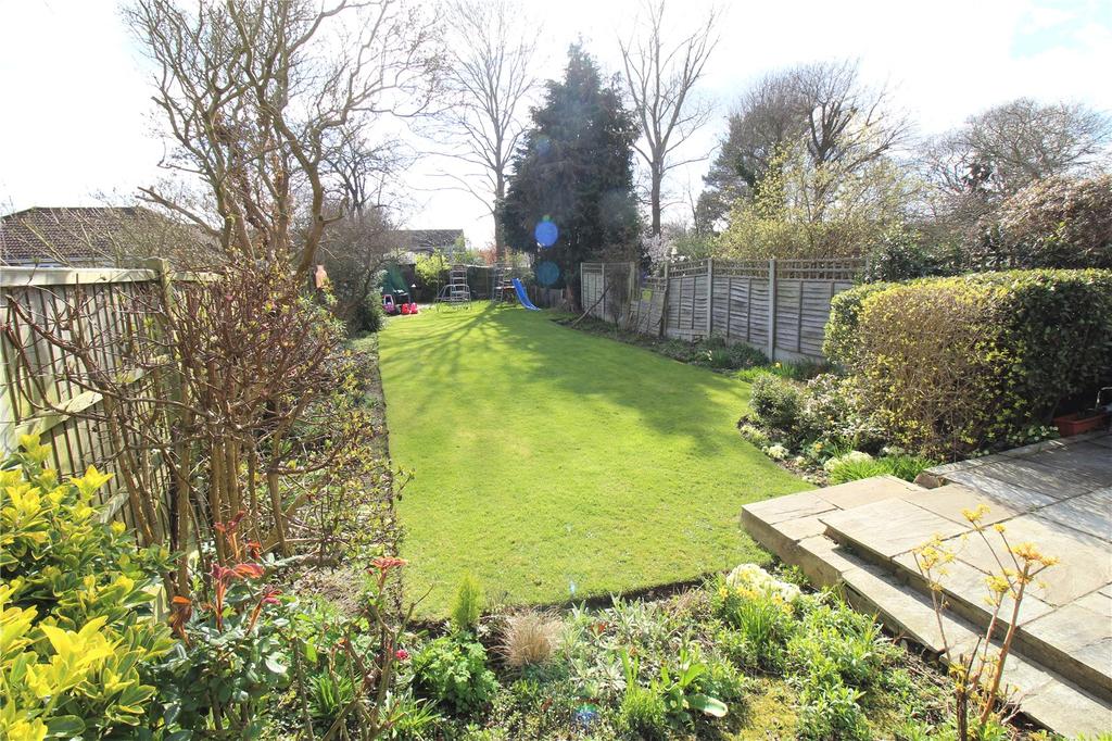 Great Wheatley Road, Rayleigh 3 Bed Semidetached House £475,000 653