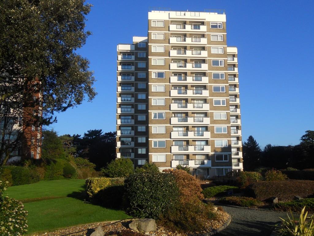 Sea View Apartment, Solent Pines, Manor Road, East Cliff, Bournemouth