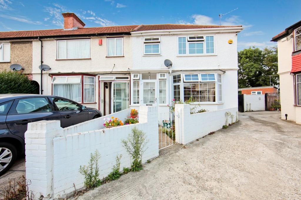 Raleigh Road, Southall 3 bed end of terrace house £479,600