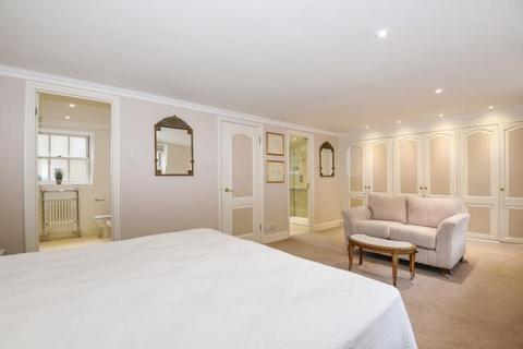 4 bedroom end of terrace house to rent, Dukes Lane,  Kensington,  W8