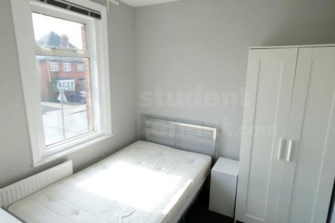 6 bedroom house share to rent - Lower Court Road