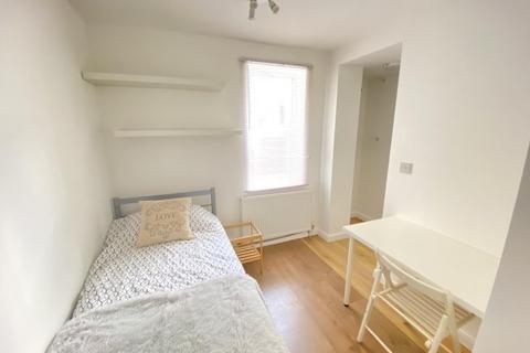 6 bedroom house share to rent, Lower Court Road