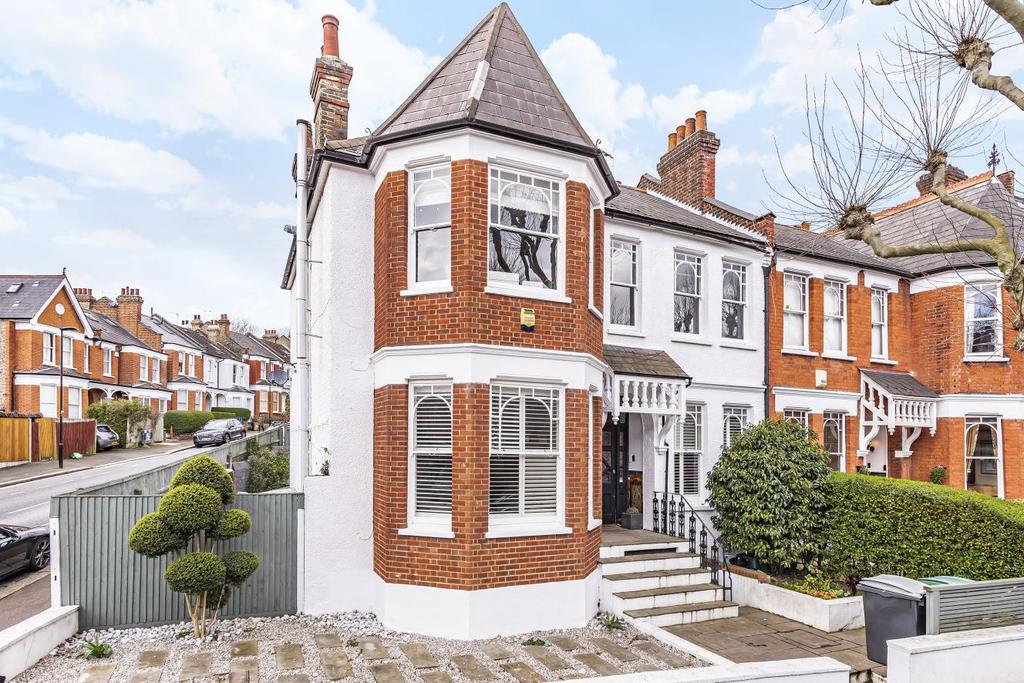 Stapleton Hall Road, Stroud Green 5 bed end of terrace house £1,695,000