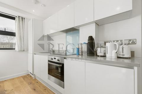 1 bedroom apartment to rent, Dolphin Bridge House, Rockingham Road, UB8