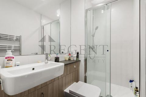 1 bedroom apartment to rent, Dolphin Bridge House, Rockingham Road, UB8