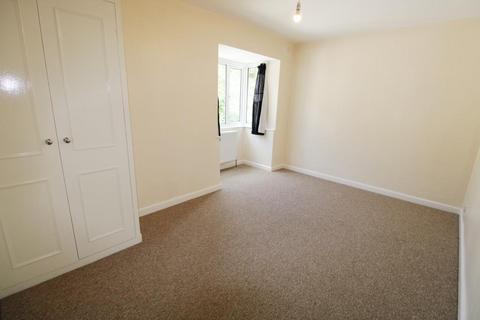 2 bedroom flat to rent, R L Stevenson, Westbourne, Bournemouth BH4