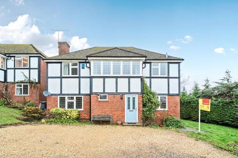 Tucker Close,  Amersham Hill,  HP13