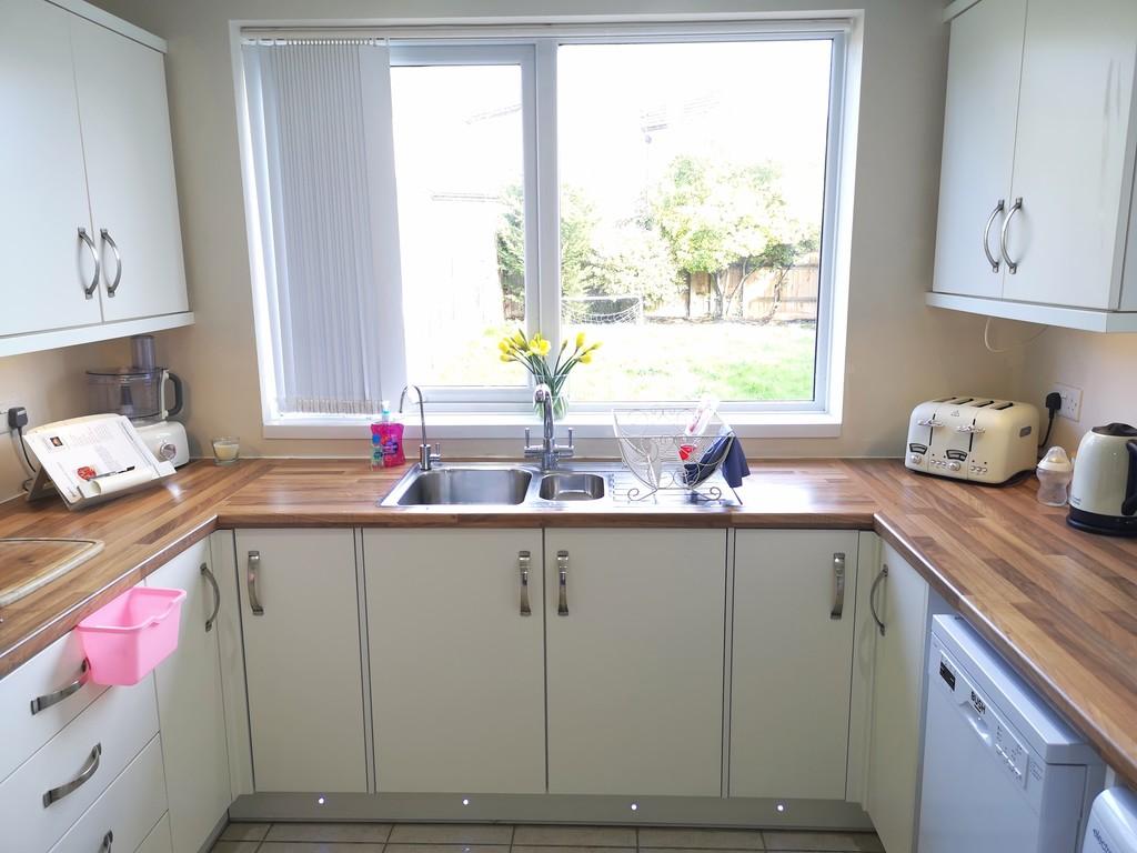 Edwin Road, Didcot 3 bed semidetached house £324,950