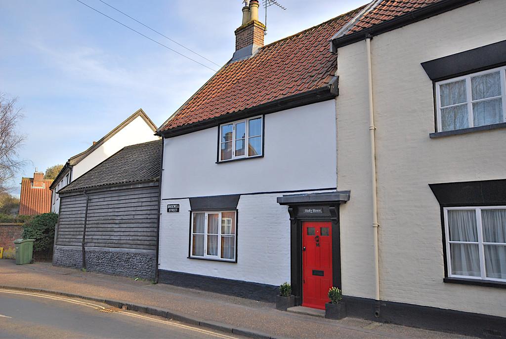 Bridewell Street, Wymondham 3 bed terraced house £350,000